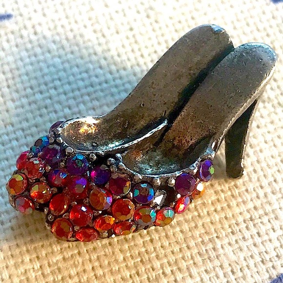 LOT of 3 VINTAGE Brooches in Pink & Blue Cherries/Handbag/and Heels/Rhinestones - Picture 7 of 12